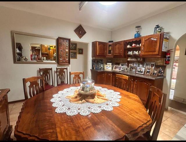 3 BEDROOM HOUSE FOR SALE IN MEYERVILLE